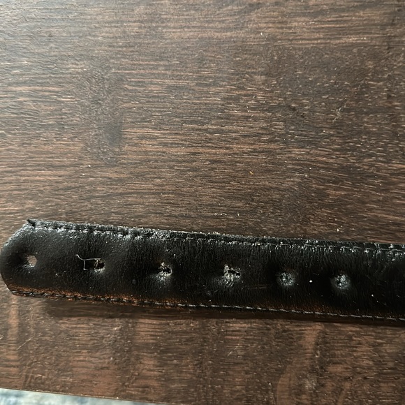 Mens Burberry belt - Picture 4 of 7